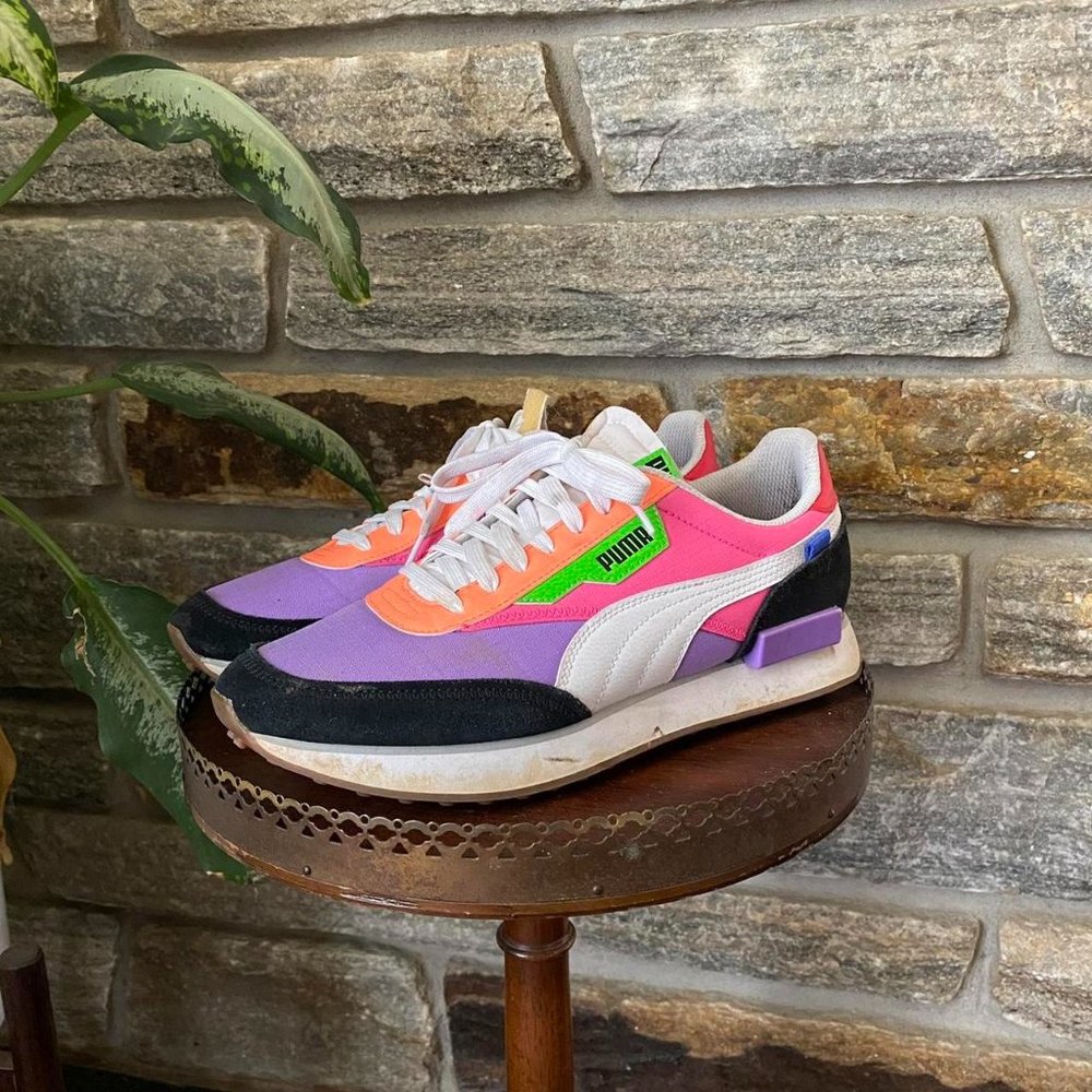 fuchsia puma riders!